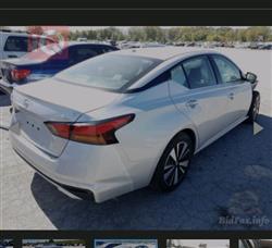 نيسان ألتيما